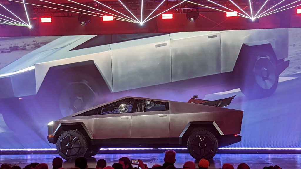 Tesla releases the Cybertruck, Sam Altman officially returns to OpenAI ...